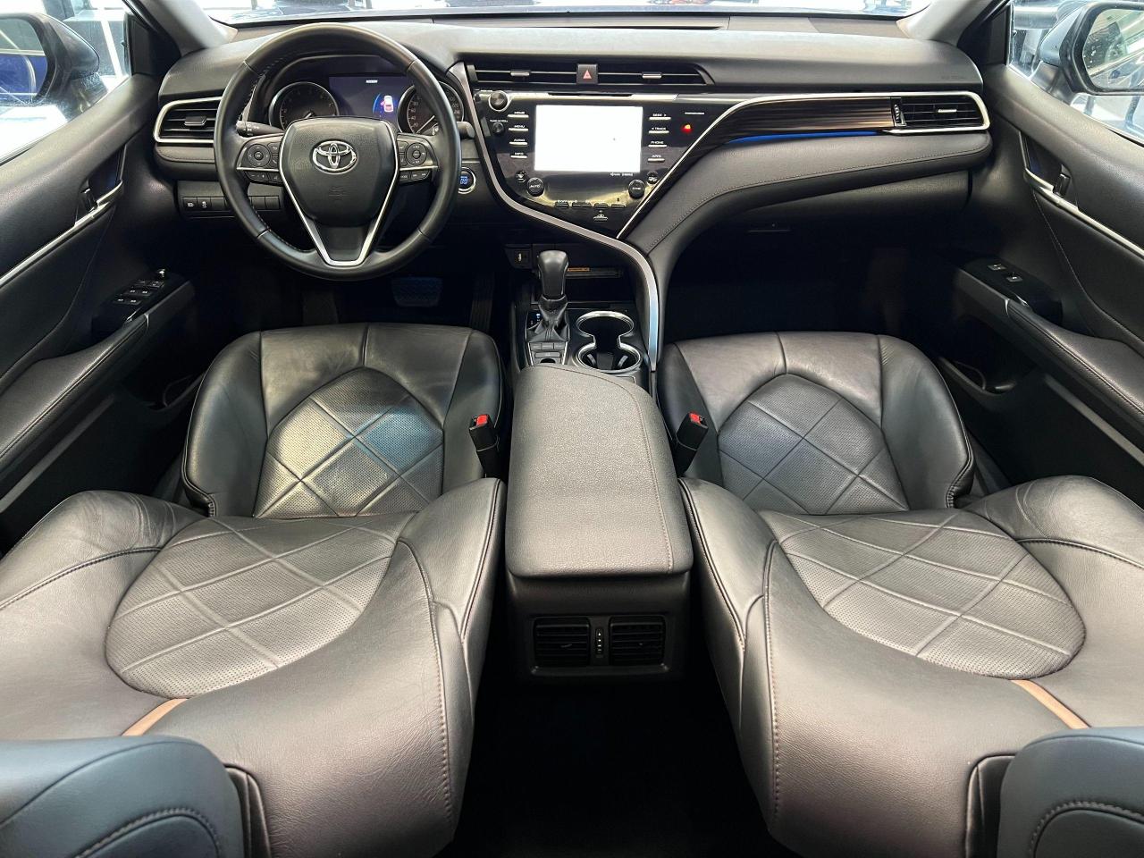 2018 Toyota Camry XLE+Leather+PanoRoof+LEDs+Blind Spot+CLEAN CARFAX - Photo #8