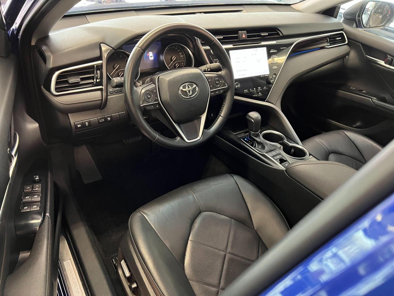 2018 Toyota Camry XLE+Leather+PanoRoof+LEDs+Blind Spot+CLEAN CARFAX Photo91