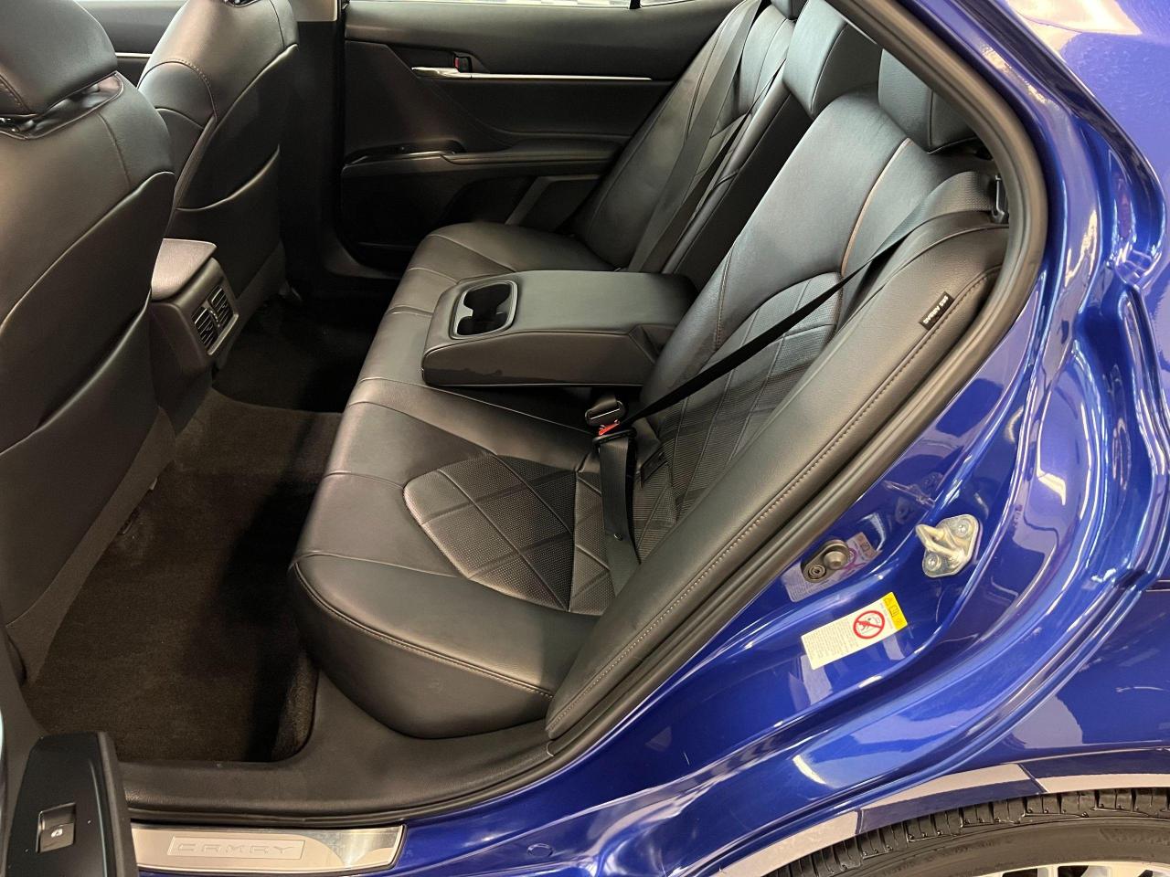2018 Toyota Camry XLE+Leather+PanoRoof+LEDs+Blind Spot+CLEAN CARFAX - Photo #25