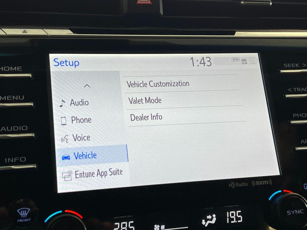 2018 Toyota Camry XLE+Leather+PanoRoof+LEDs+Blind Spot+CLEAN CARFAX Photo107