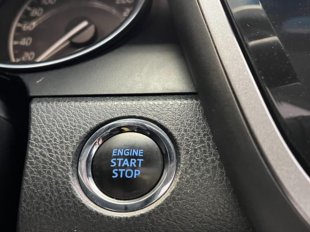 2018 Toyota Camry XLE+Leather+PanoRoof+LEDs+Blind Spot+CLEAN CARFAX - Photo #54