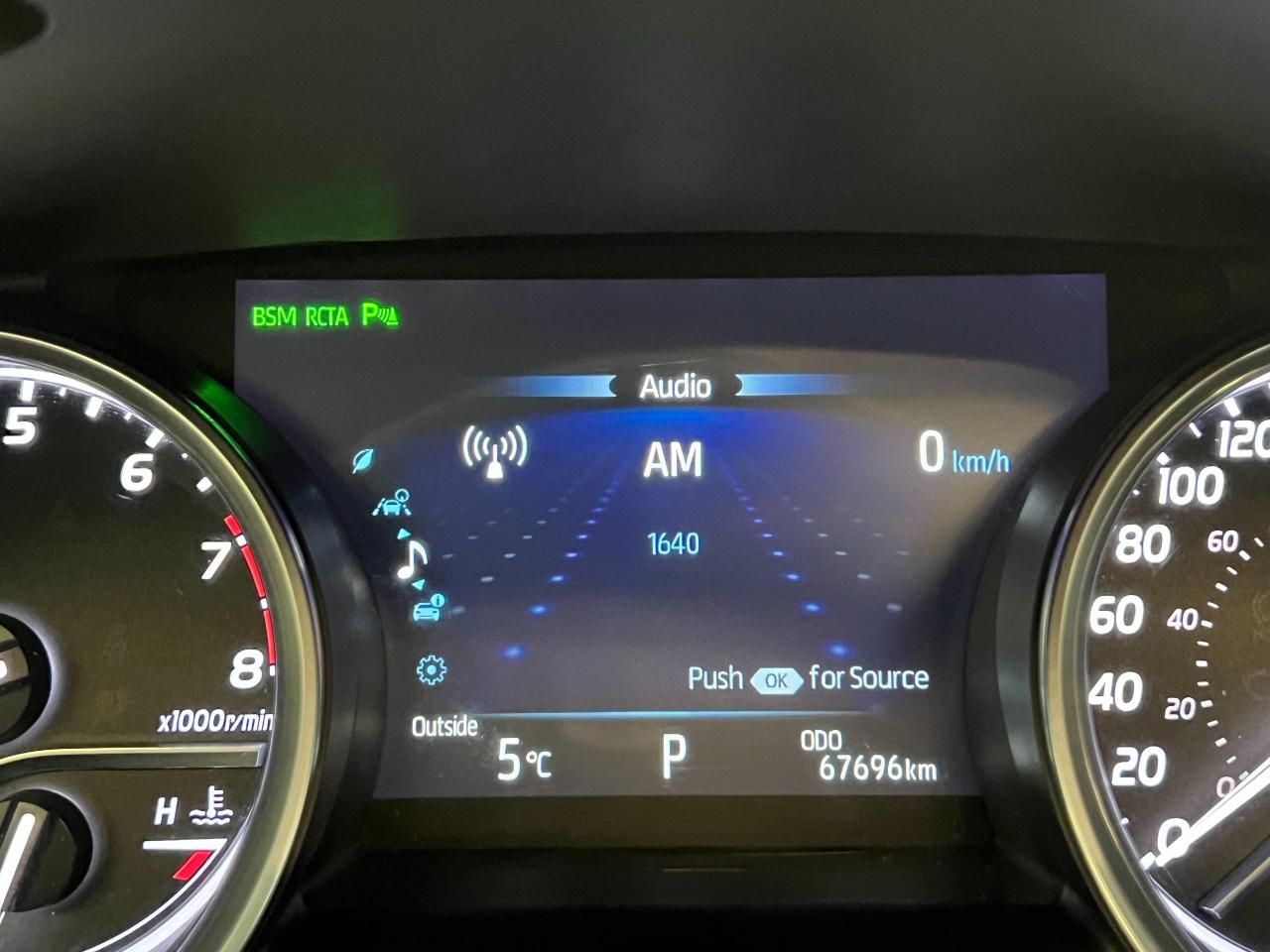 2018 Toyota Camry XLE+Leather+PanoRoof+LEDs+Blind Spot+CLEAN CARFAX - Photo #55