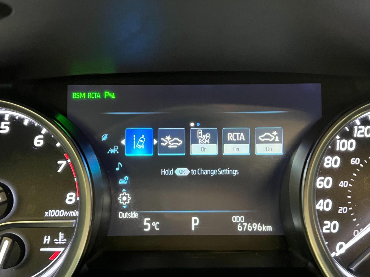 2018 Toyota Camry XLE+Leather+PanoRoof+LEDs+Blind Spot+CLEAN CARFAX Photo128