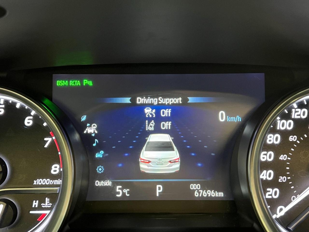 2018 Toyota Camry XLE+Leather+PanoRoof+LEDs+Blind Spot+CLEAN CARFAX Photo129