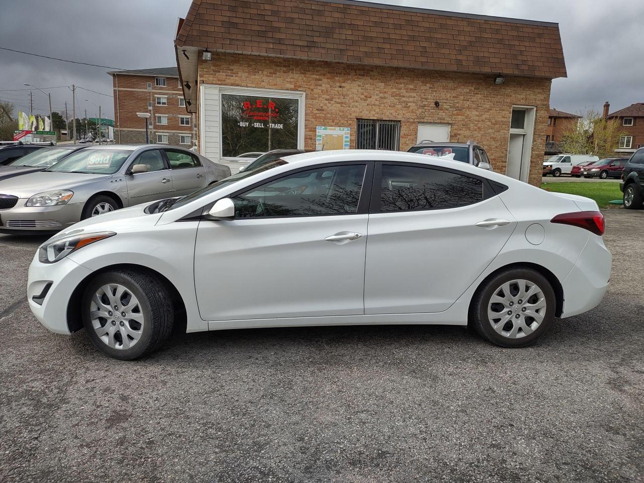 2015 Hyundai Elantra 4dr Sdn Man GL