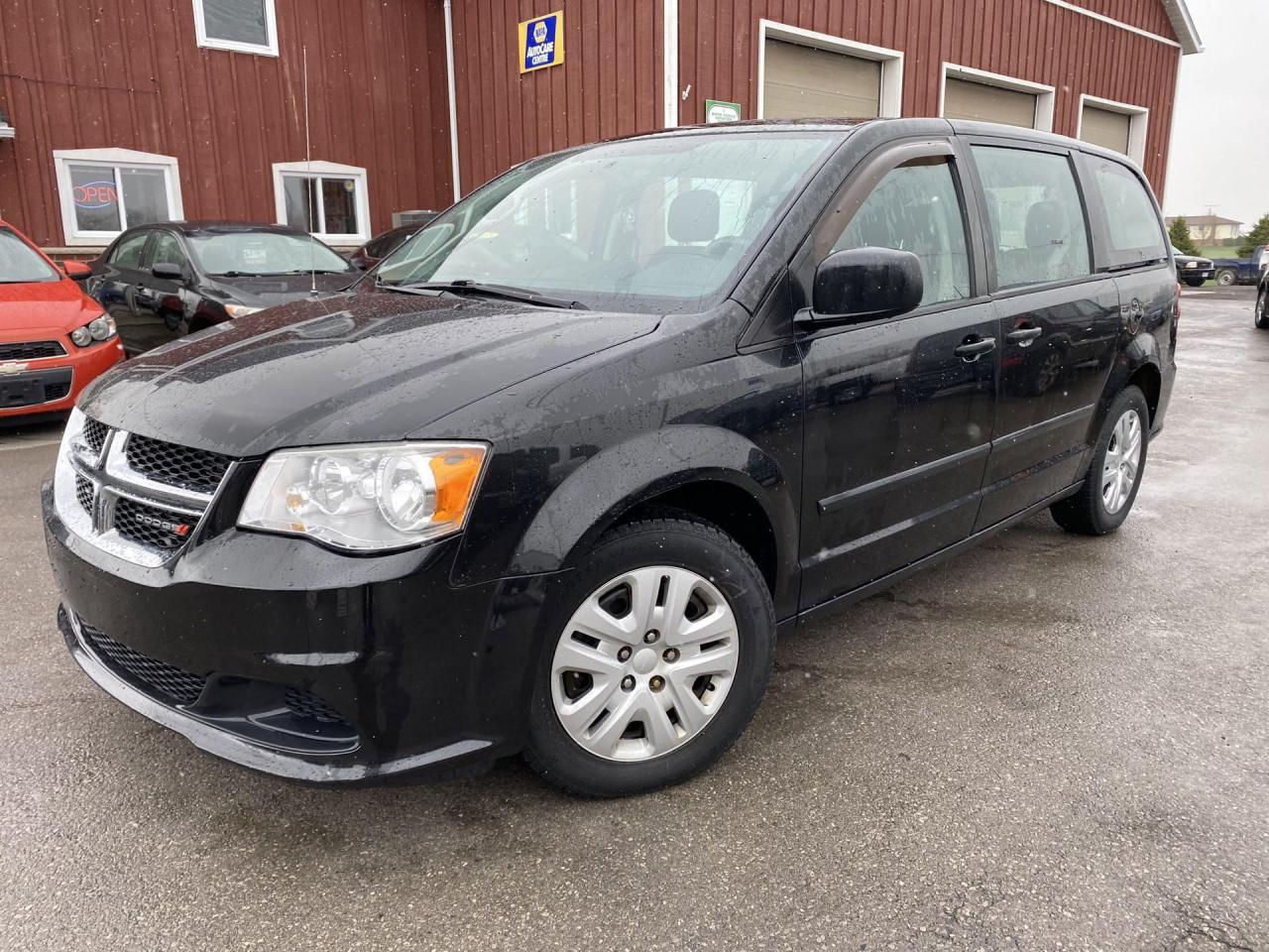 Used 2014 Dodge Grand Caravan SE for sale in Dunnville, ON