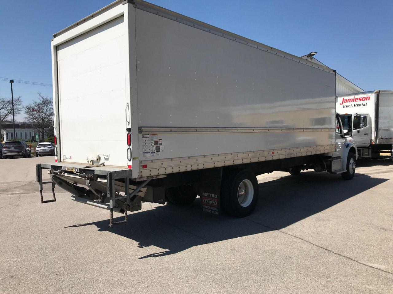 2022 Freightliner M2 AUTO/HYDRAULIC BRAKES/26'/LIFT Photo3