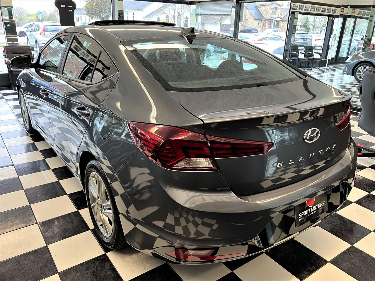 2020 Hyundai Elantra Preferred w/Sun+Safety+New Tires+CLEAN CARFAX - Photo #2