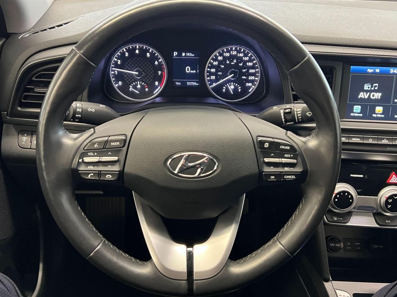 2020 Hyundai Elantra Preferred w/Sun+Safety+New Tires+CLEAN CARFAX Photo79