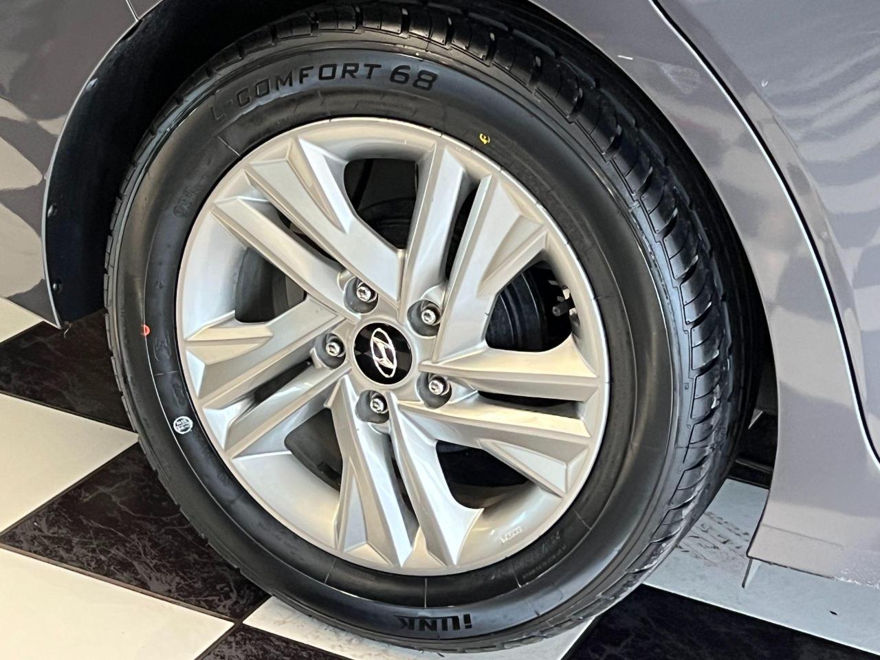 2020 Hyundai Elantra Preferred w/Sun+Safety+New Tires+CLEAN CARFAX - Photo #61