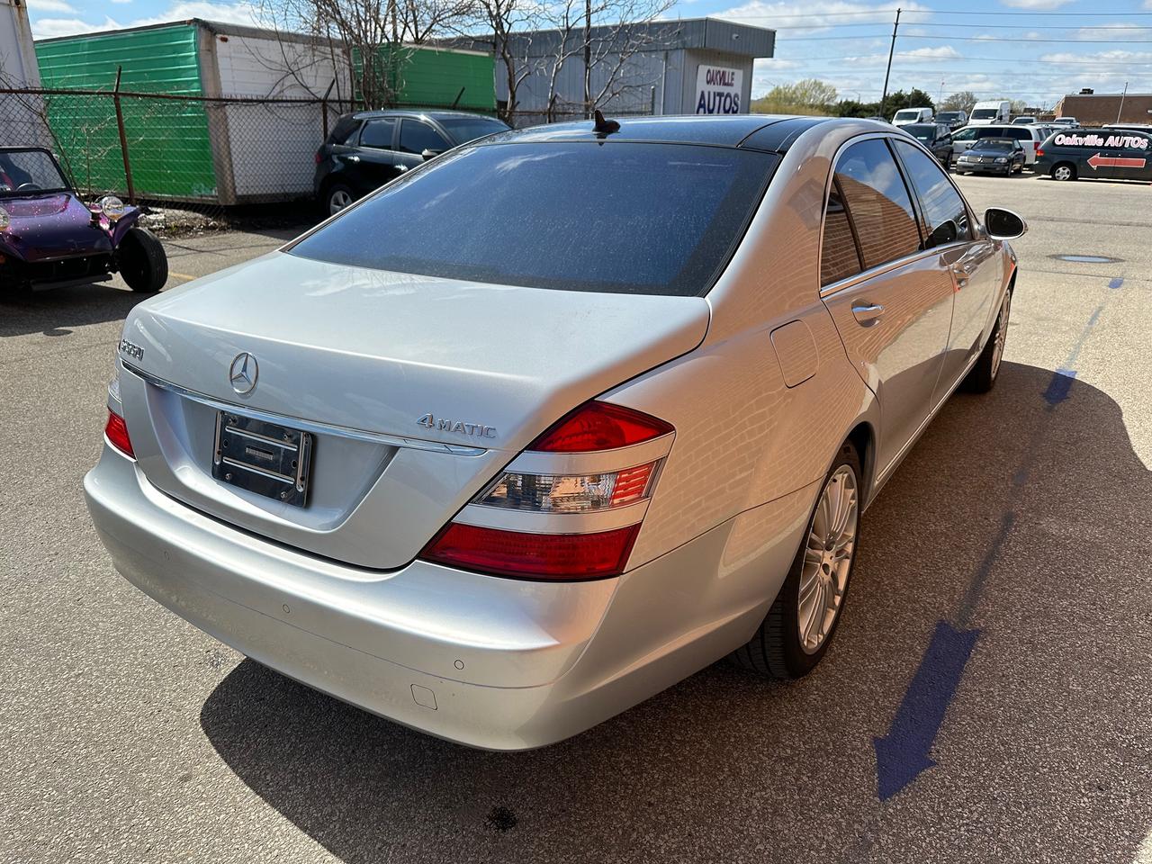 2009 Mercedes-Benz S-Class 4dr Sdn 5.5L V8 4MATIC Photo