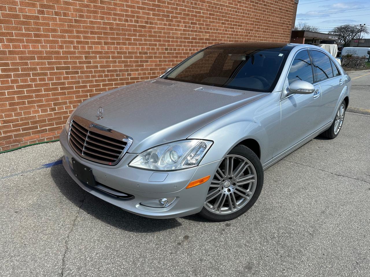 2009 Mercedes-Benz S-Class 4dr Sdn 5.5L V8 4MATIC Photo2