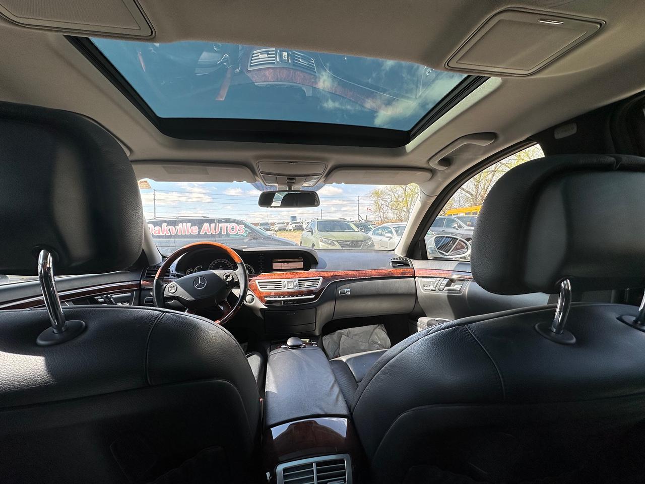 2009 Mercedes-Benz S-Class 4dr Sdn 5.5L V8 4MATIC Photo