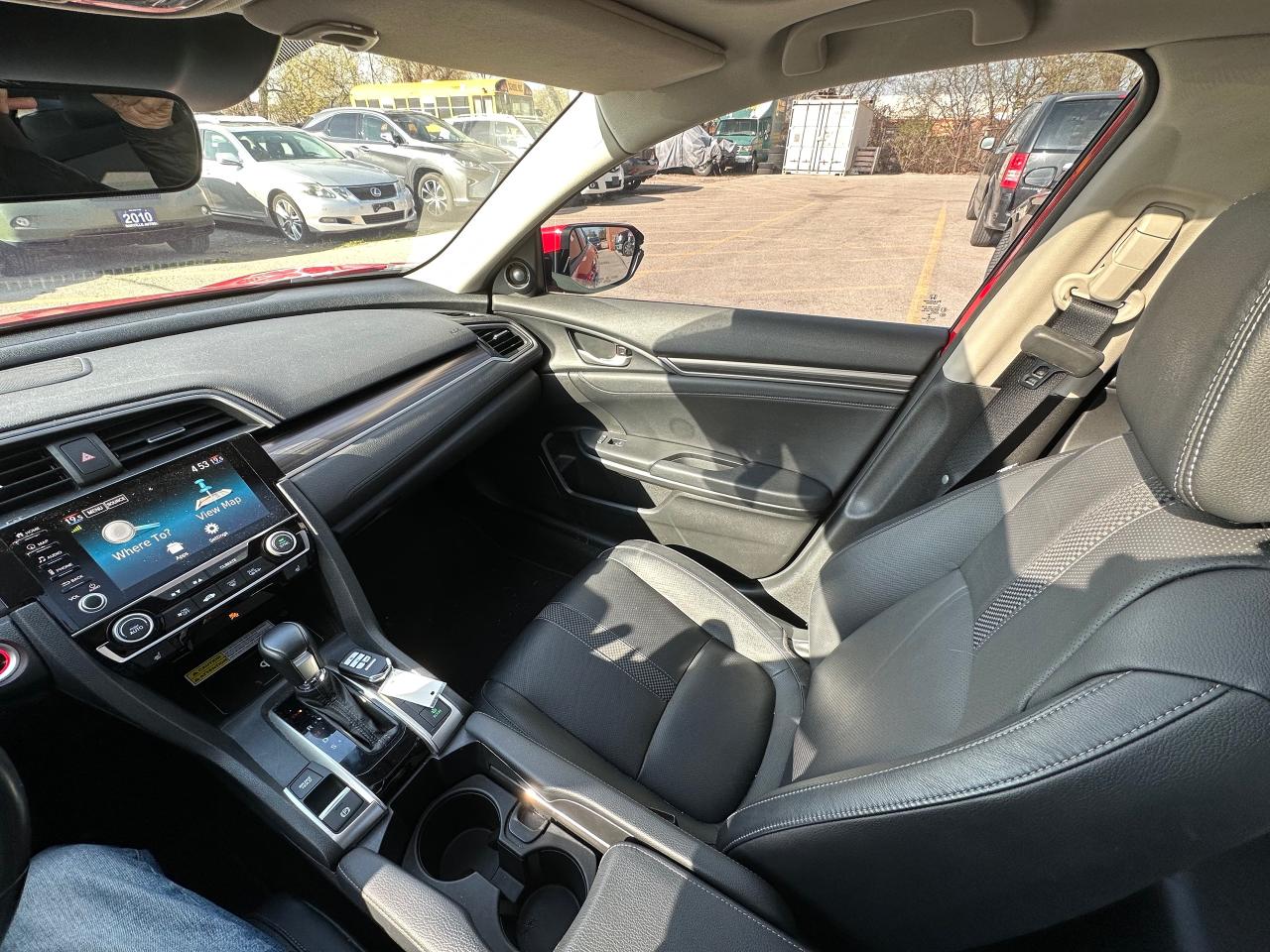 2019 Honda Civic Touring Pkg, 42k Km - Photo #32
