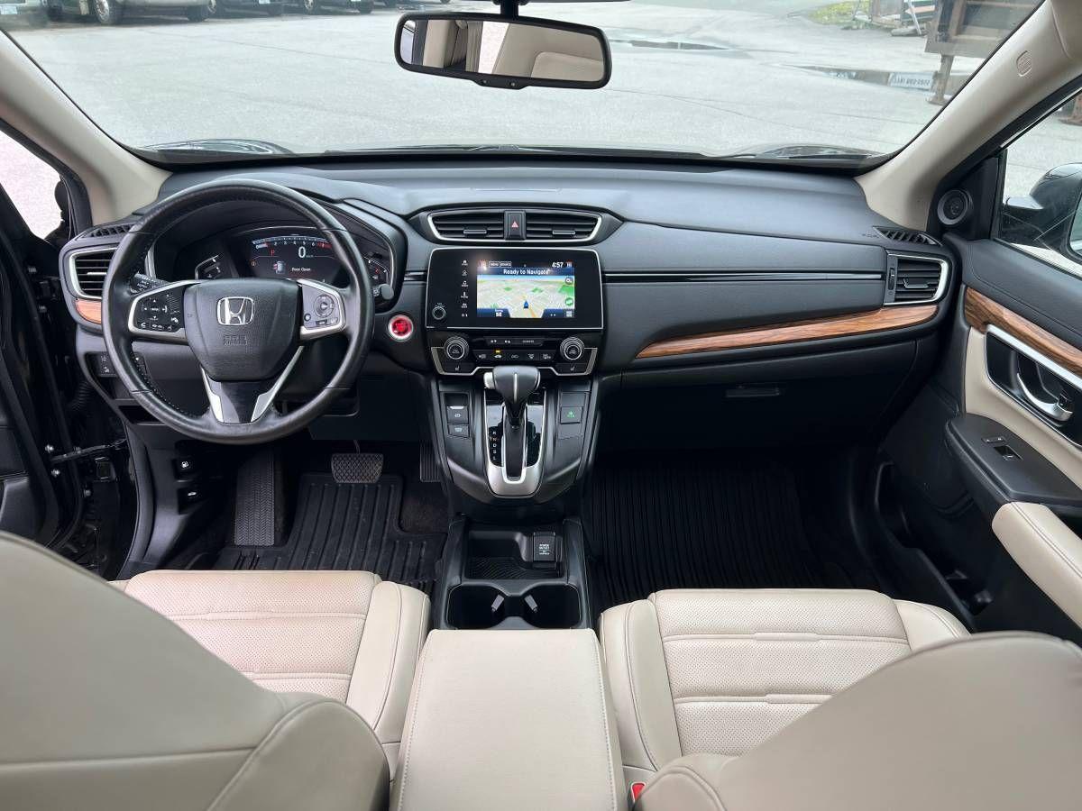 2018 Honda CR-V Touring AWD - Photo #17