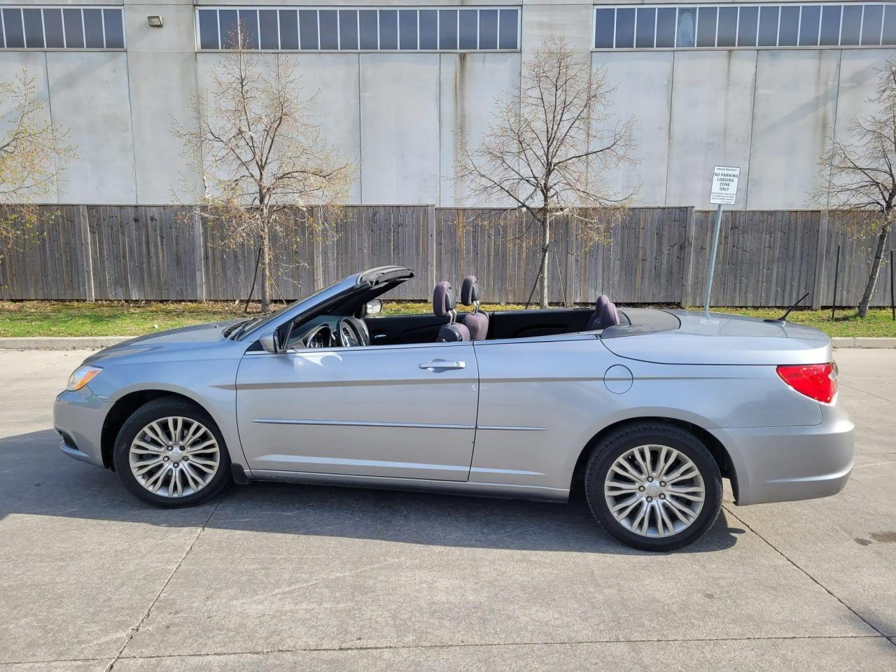 Used 2013 Chrysler 200 Convertible, Low km, 3/Y Warranty Available for sale in Toronto, ON