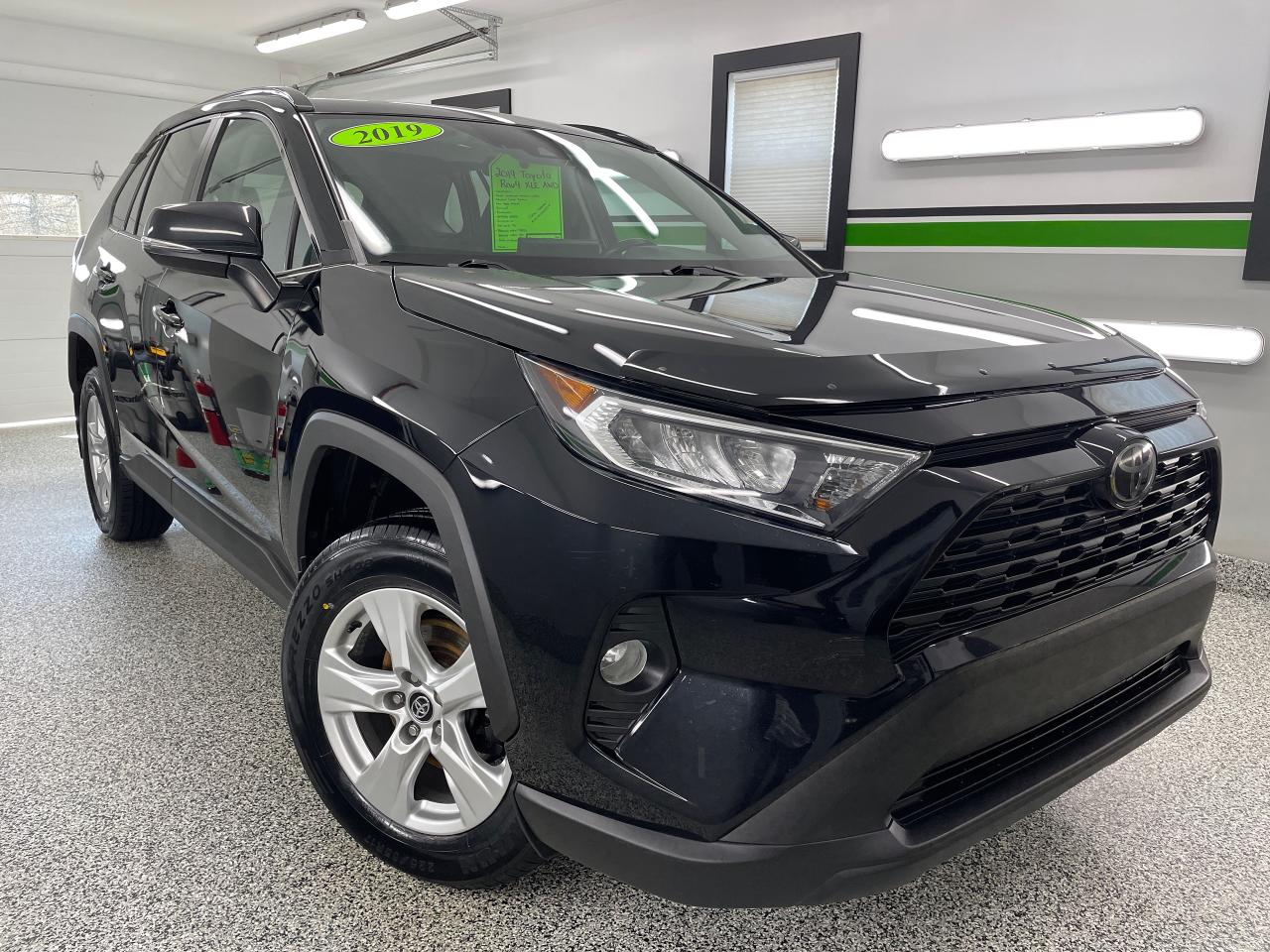 2019 Toyota RAV4 XLE - Photo #1