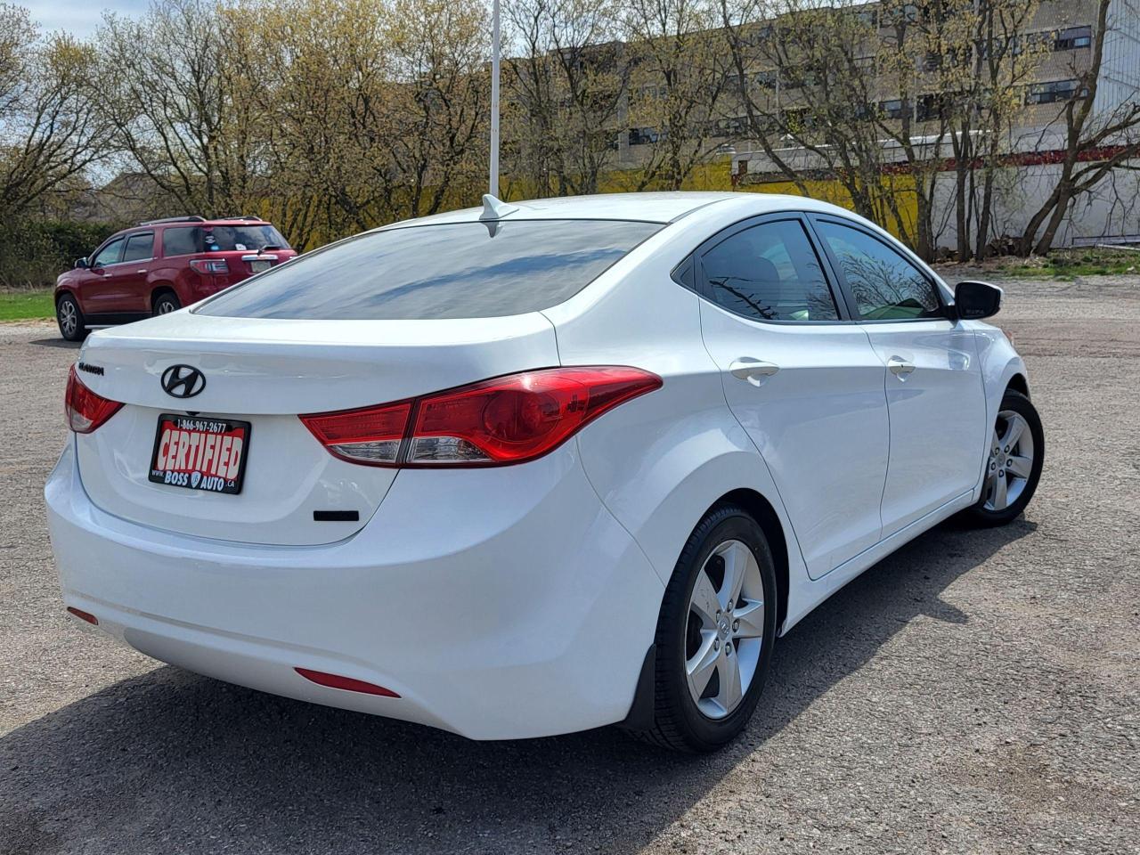 2013 Hyundai Elantra Limited w/ navi Photo4