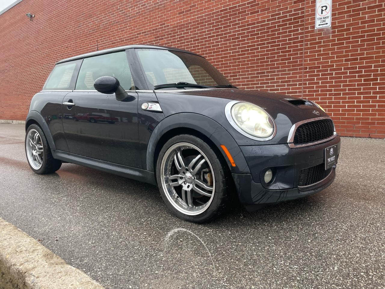 2009 MINI Cooper 