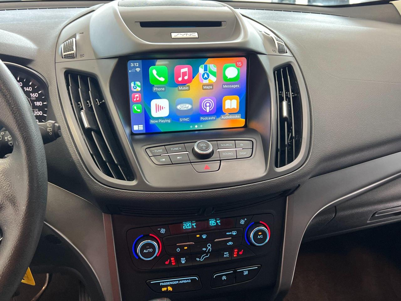 2017 Ford Escape SE+ApplePlay+GPS+Camera+Sensors+CLEAN CARFAX Photo72