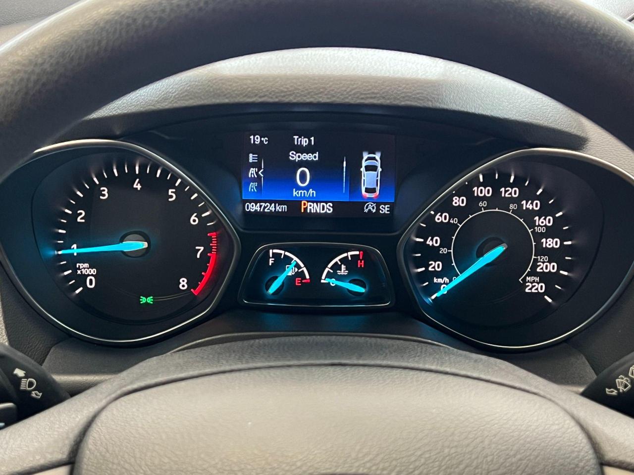 2017 Ford Escape SE+ApplePlay+GPS+Camera+Sensors+CLEAN CARFAX - Photo #16