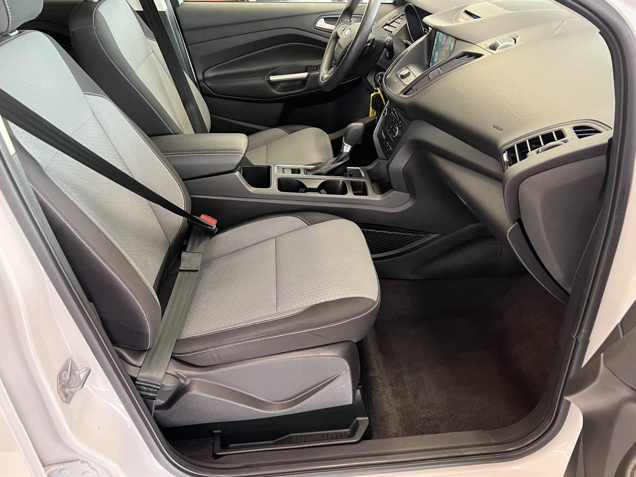 2017 Ford Escape SE+ApplePlay+GPS+Camera+Sensors+CLEAN CARFAX Photo82