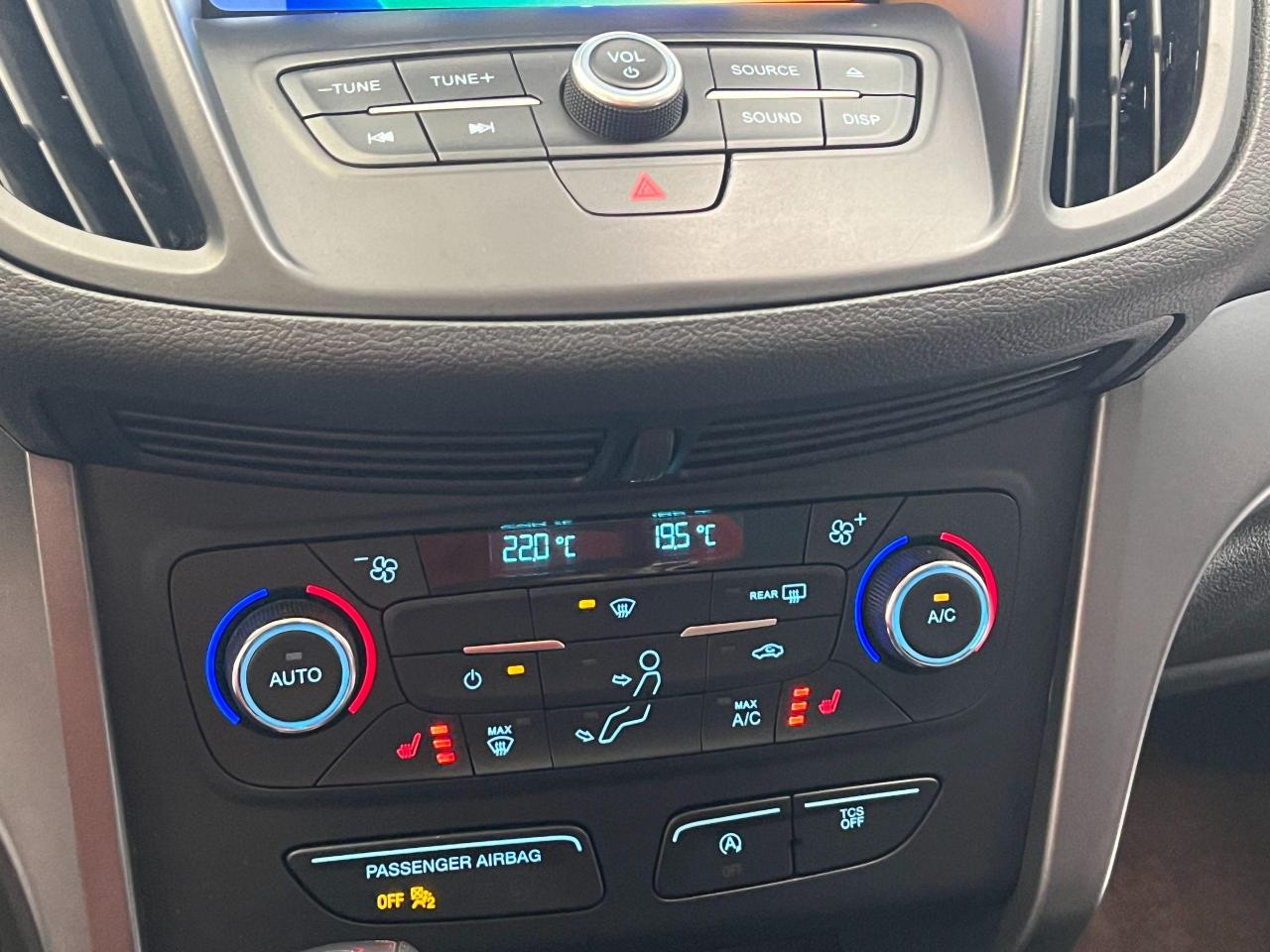 2017 Ford Escape SE+ApplePlay+GPS+Camera+Sensors+CLEAN CARFAX Photo96