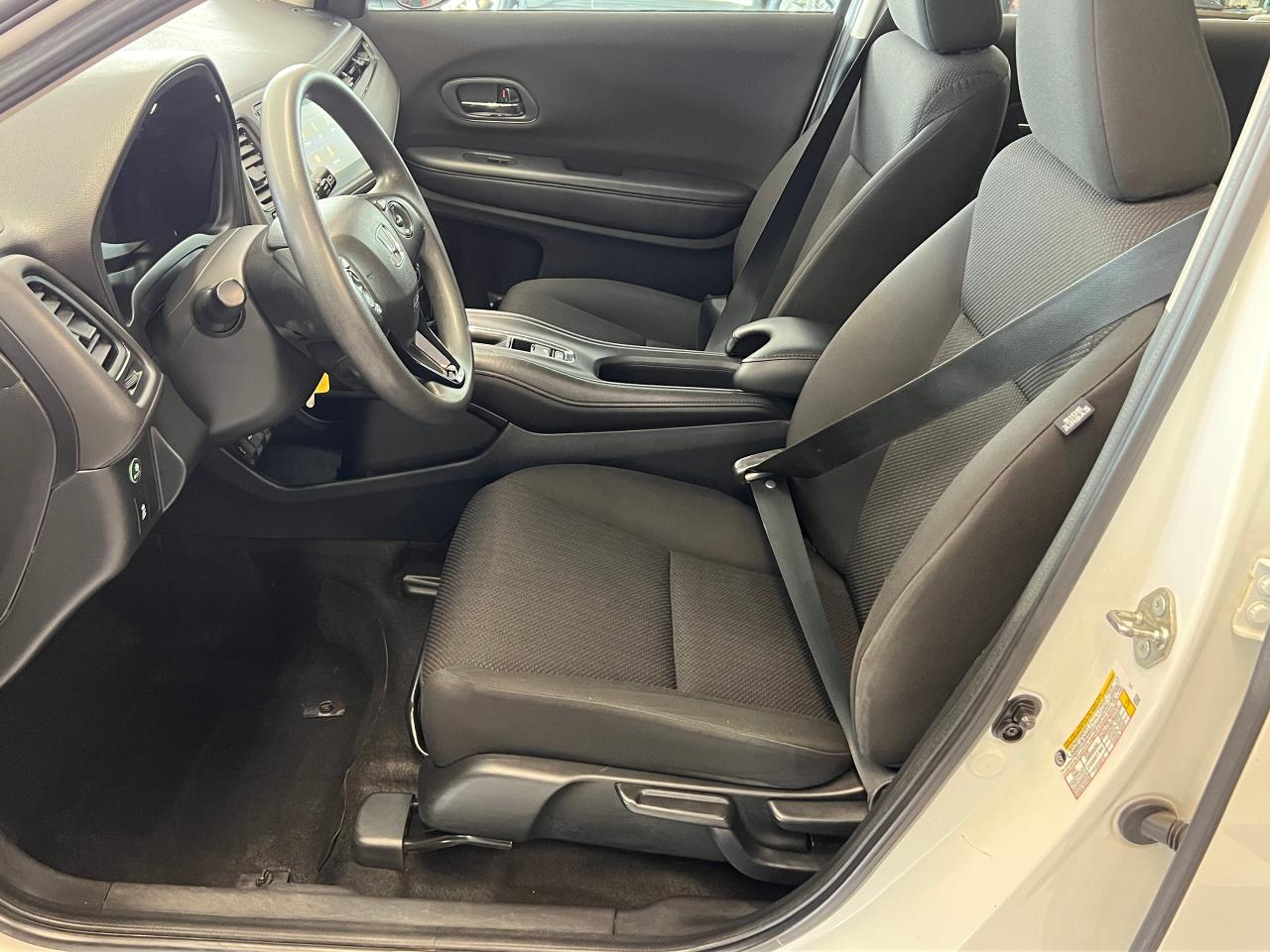 2017 Honda HR-V LX 4WD+New Tires+Camera+Heated Seats+CLEAN CARFAX - Photo #18