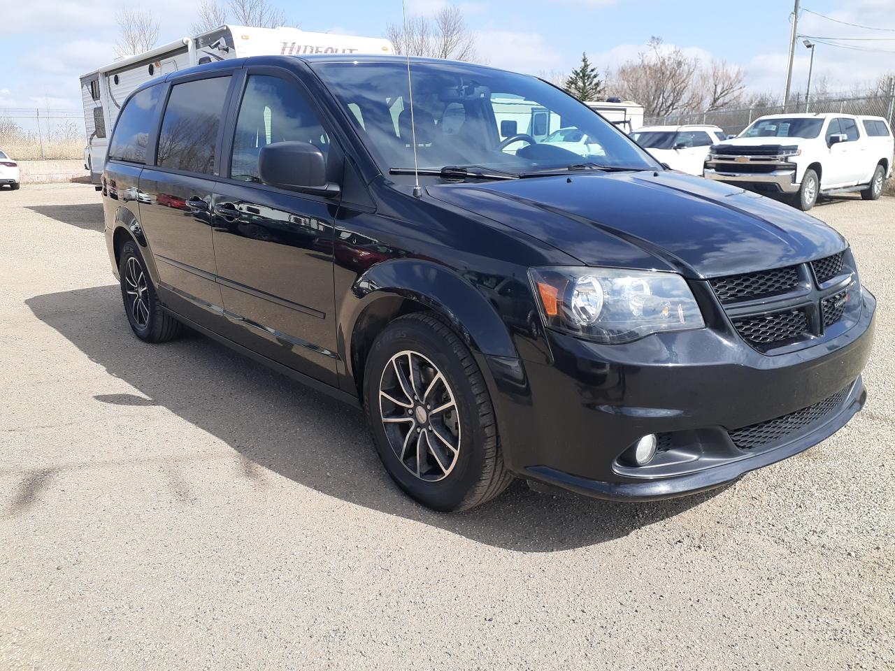2014 Dodge Grand Caravan SXT, Sto N Go, DVD, BU Cam, Alloys - Photo #1