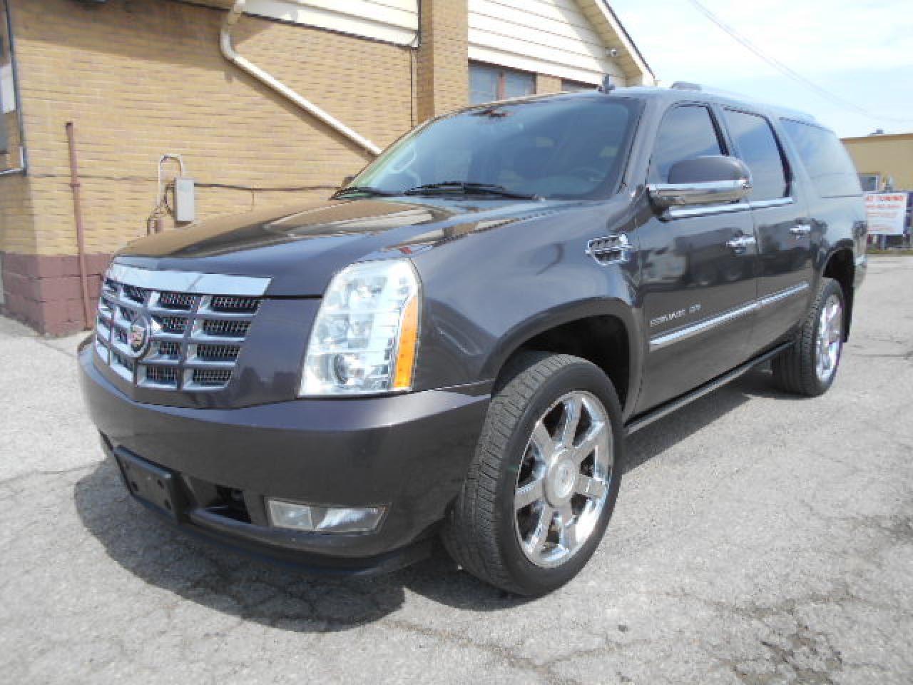 Used 2010 Cadillac Escalade ESV Luxury for sale in Rexdale, ON