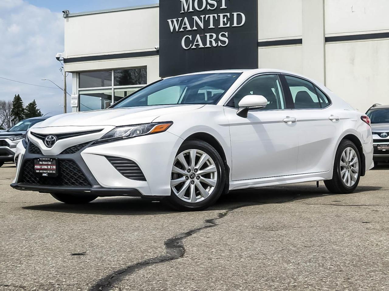Used 2020 Toyota Camry SE | LEATHER | CAMERA | HEATED SEATS for sale in Kitchener, ON