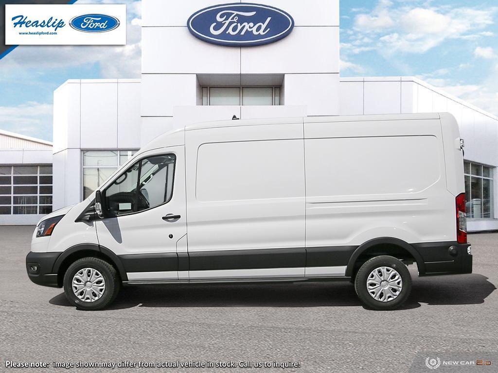 2023 Ford E-Transit Cargo Van BASE Photo5