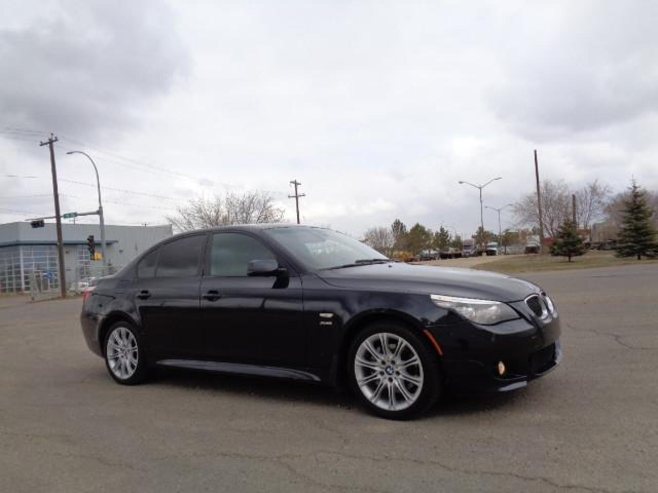 2009 BMW 5 Series 4dr Sdn 535i xDrive AWD-TURBOCHARGED Photo4