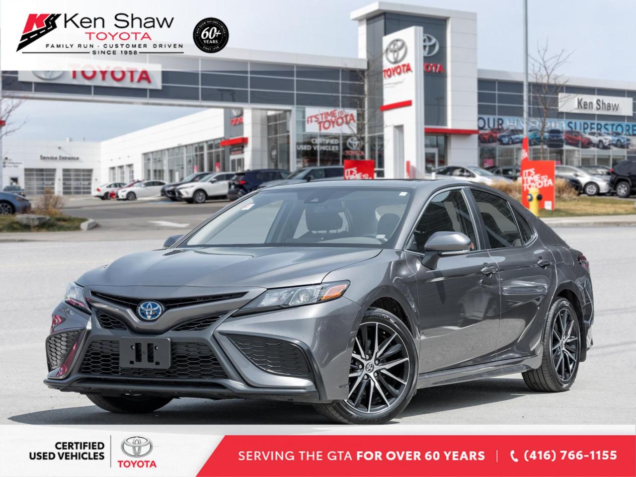 Used 2022 Toyota Camry HYBRID SE Upgrade Sunroof / Heated Seats / Sunroof for sale in Toronto, ON