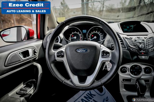 2015 Ford Fiesta SE Photo15