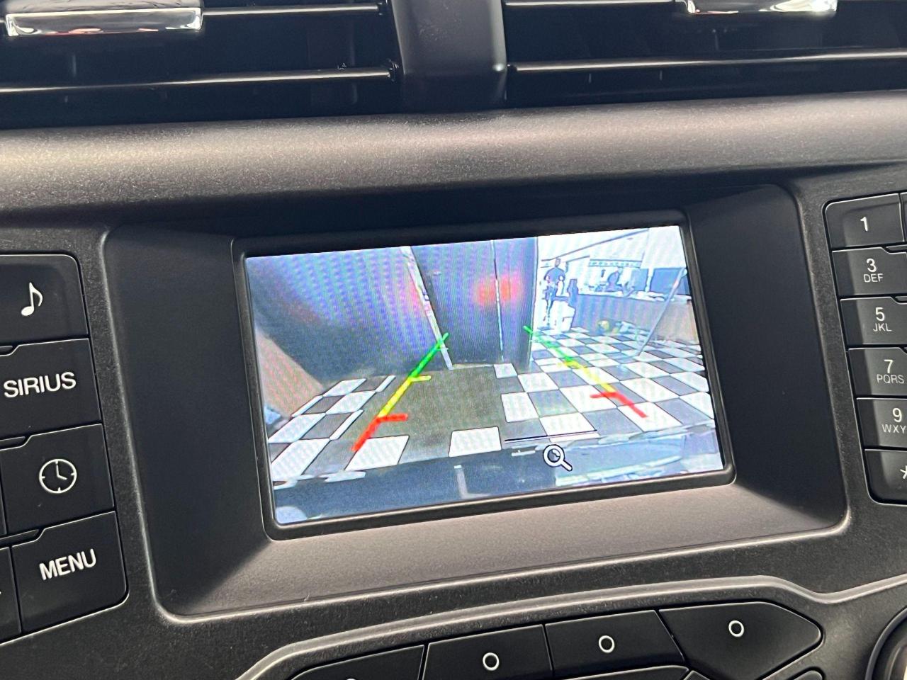 2016 Ford Fusion SE+Camera+Heated Seats+Remote Start+CLEAN CARFAX - Photo #10