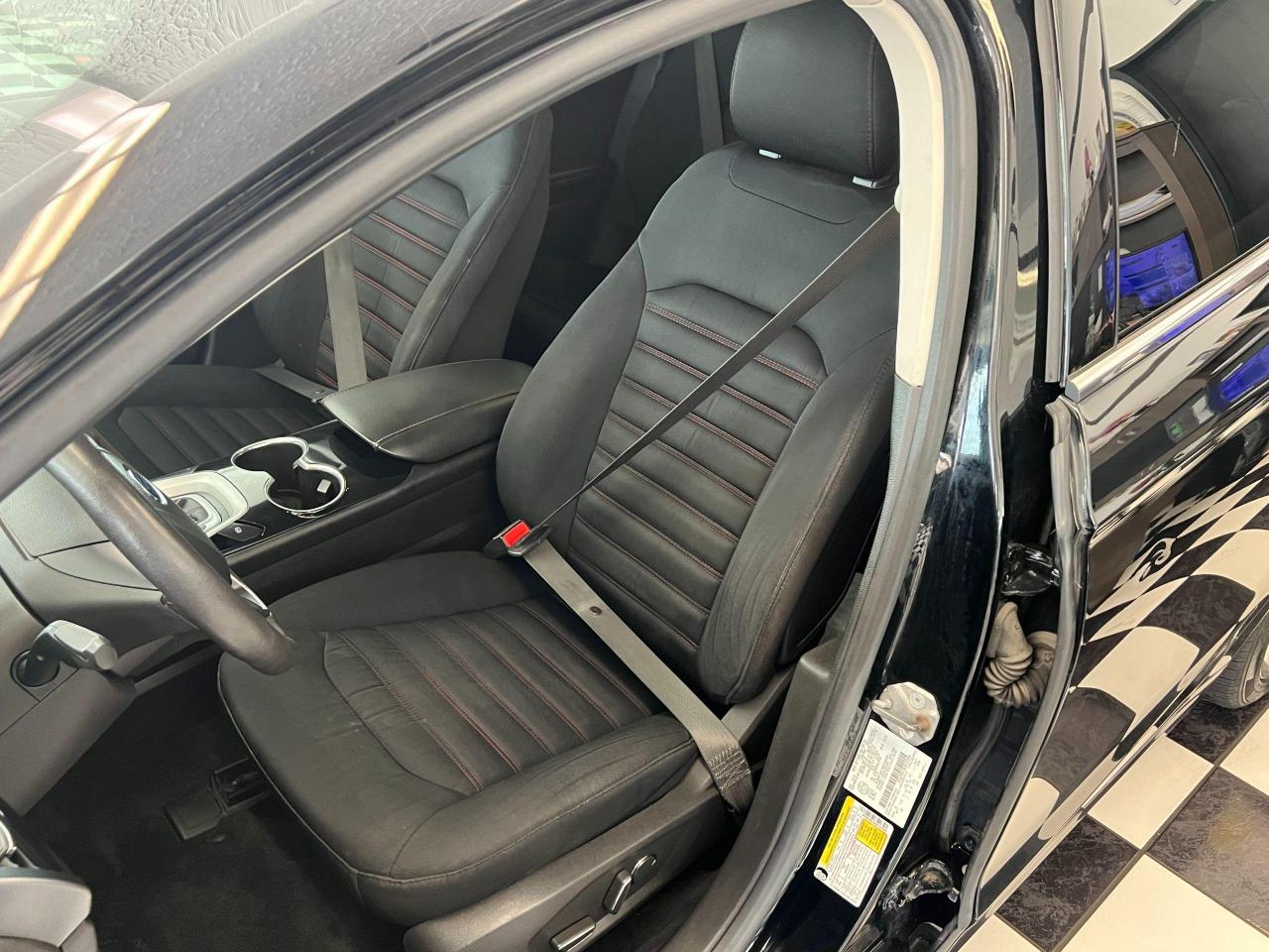 2016 Ford Fusion SE+Camera+Heated Seats+Remote Start+CLEAN CARFAX - Photo #18