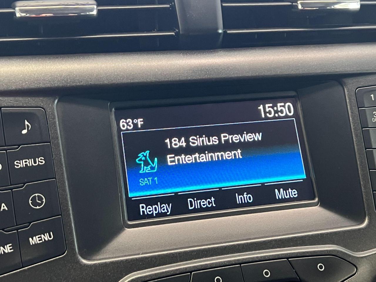 2016 Ford Fusion SE+Camera+Heated Seats+Remote Start+CLEAN CARFAX - Photo #28