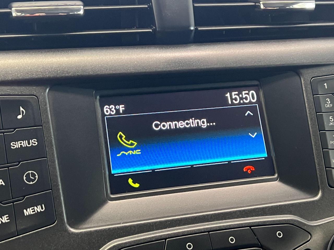 2016 Ford Fusion SE+Camera+Heated Seats+Remote Start+CLEAN CARFAX - Photo #29