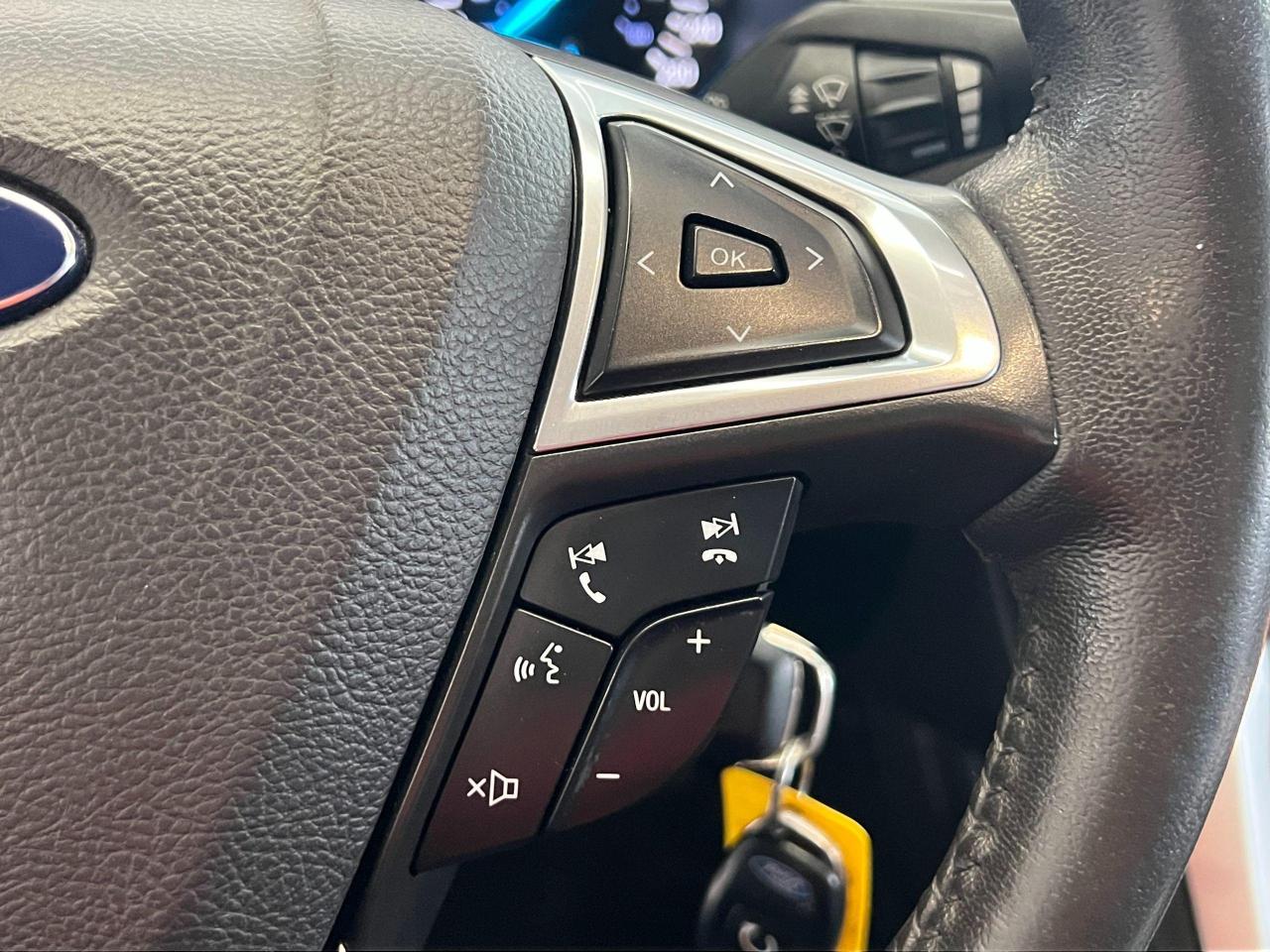 2016 Ford Fusion SE+Camera+Heated Seats+Remote Start+CLEAN CARFAX - Photo #41