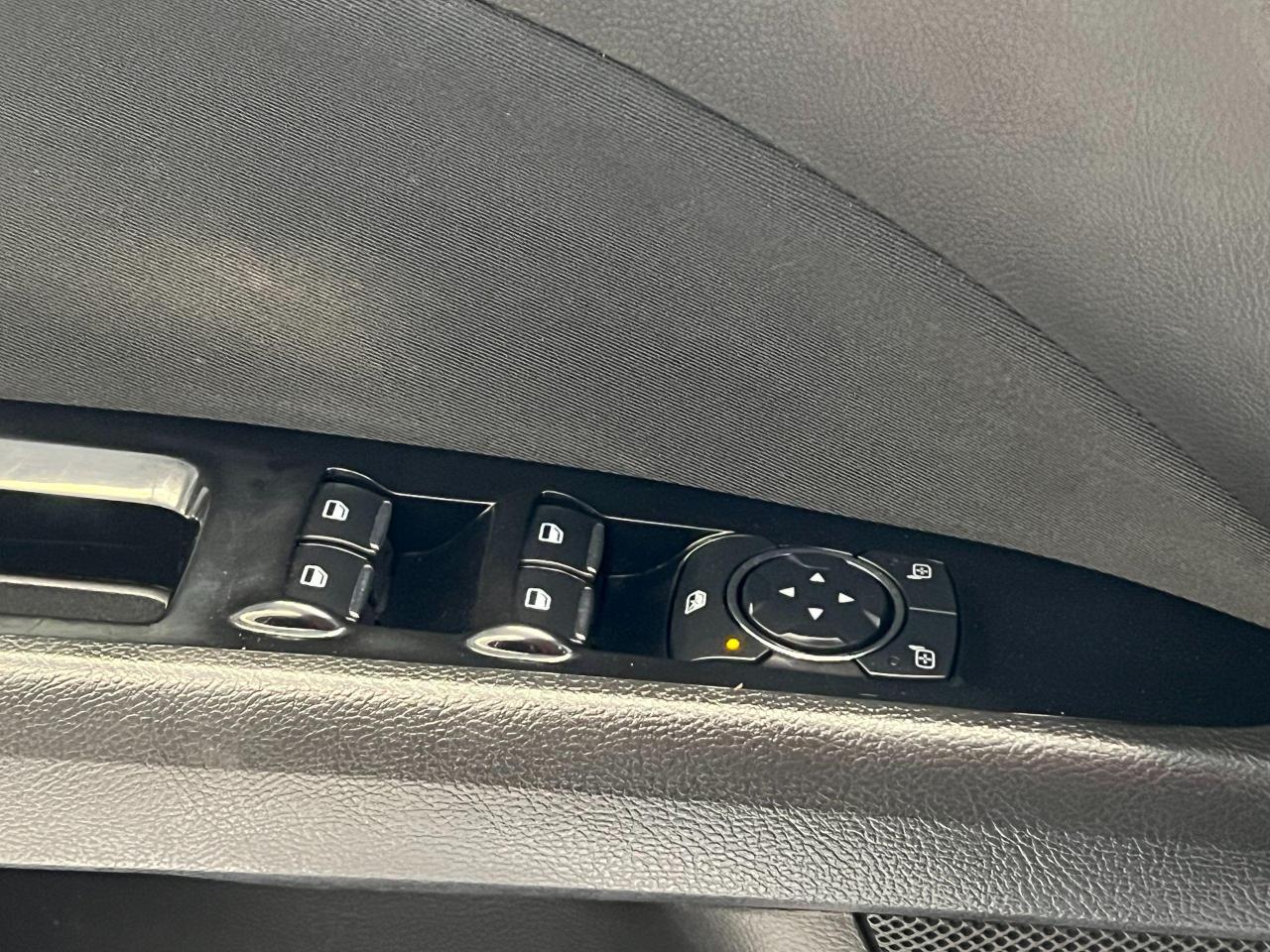 2016 Ford Fusion SE+Camera+Heated Seats+Remote Start+CLEAN CARFAX - Photo #48