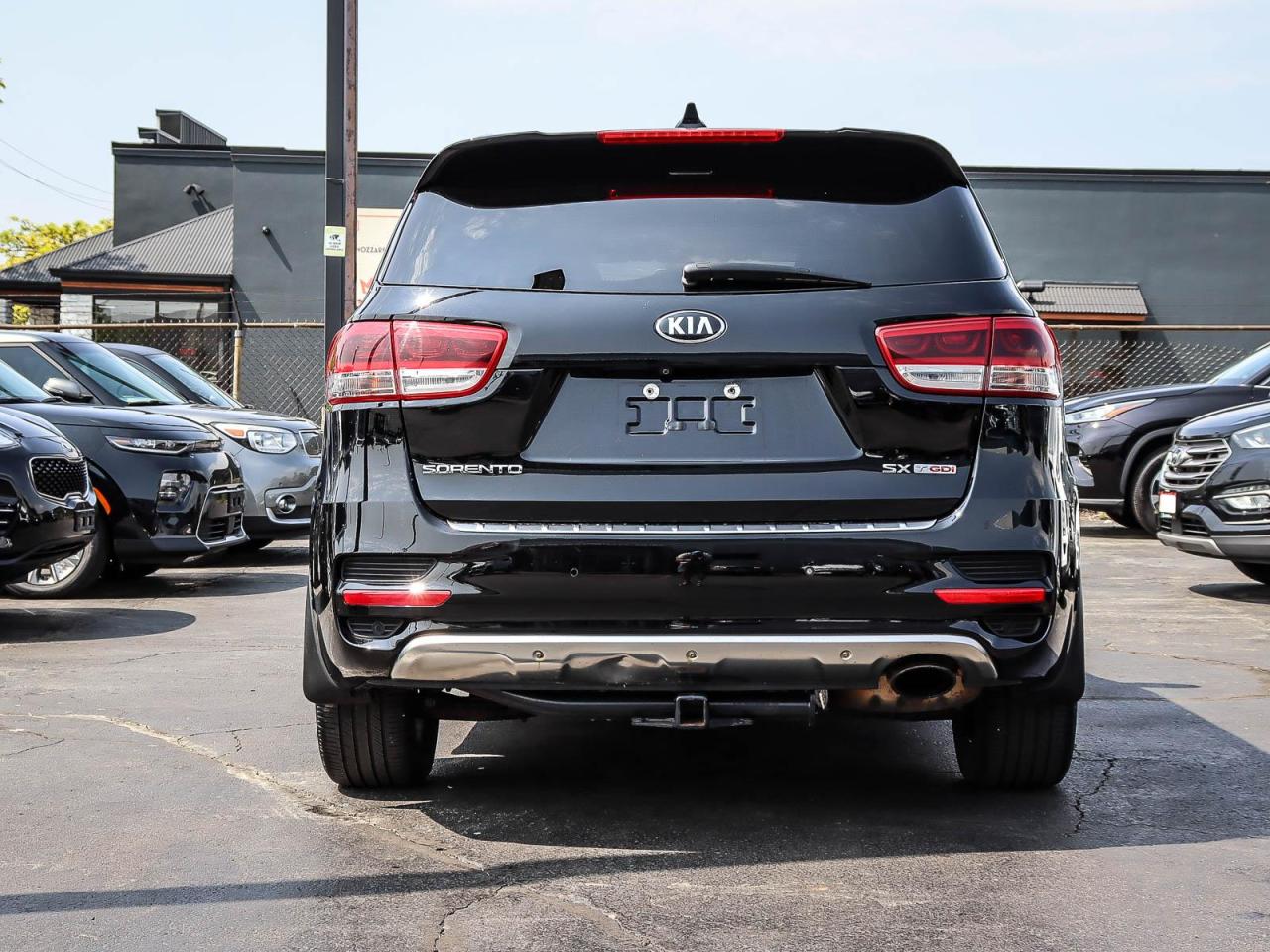2018 Kia Sorento 2.0L SX SX TURBO | NO ACCIDENT | LEATHER | SUNROOF | ASNDROID AUTO APPLE CARPLAY | HTD SEATS | NAV Photo3