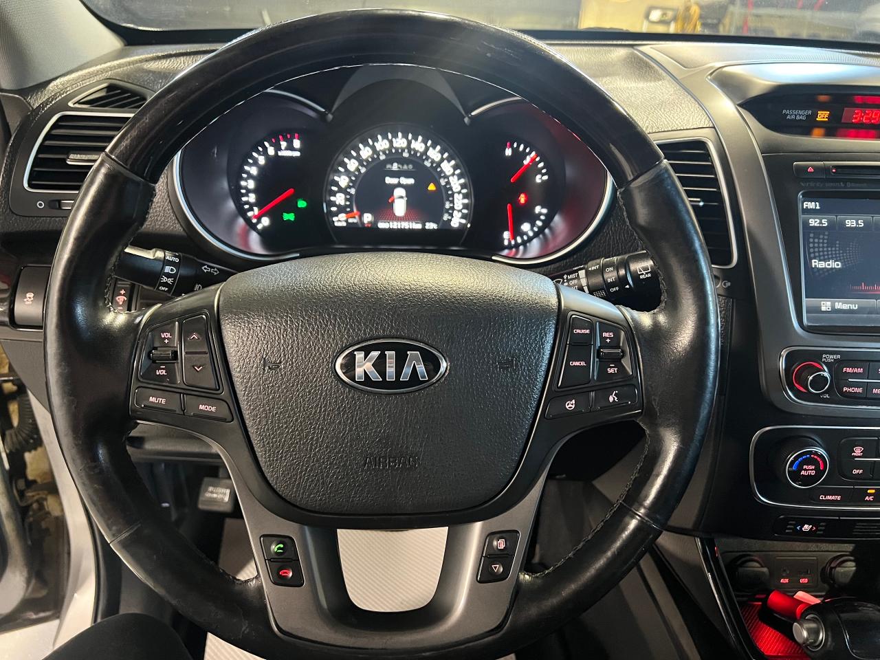 2014 Kia Sorento AWD - 4DR V6 AUTO -SX W-3RD ROW - 7 SEATER - Photo #23