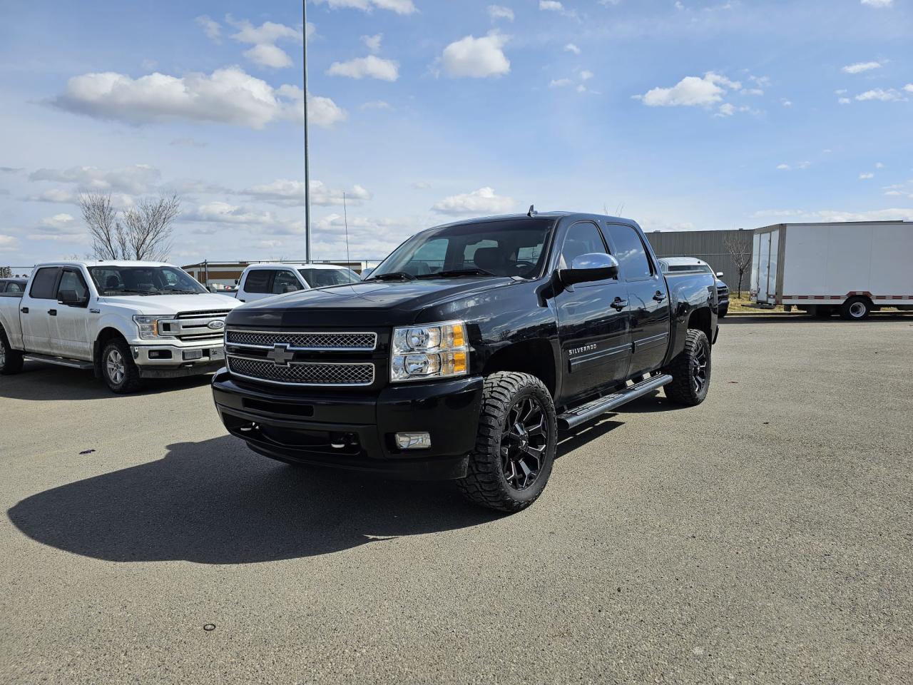 Used 2013 Chevrolet Silverado 1500 LTZ 4WD | $0 DOWN - EVERYONE APPROVED!! for sale in Calgary, AB