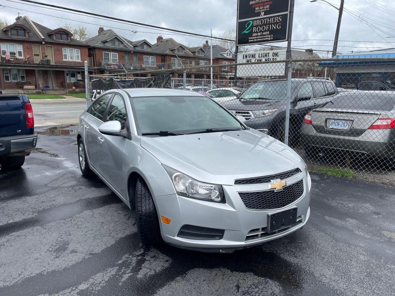 2013 Chevrolet Cruze LT *LOW KM, BACKUP CAM, REMOTE START* Photo2