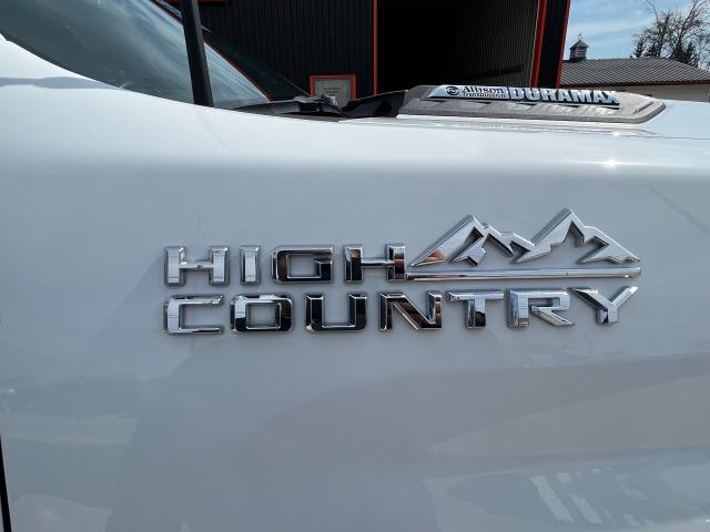 2022 Chevrolet Silverado 2500HD High Country 4x4 Crew Cab Diesel