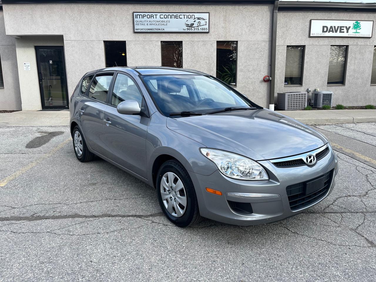 2012 Hyundai Elantra Touring NO ACCIDENTS,SERVICE RECORDS,CERTIFIED !!