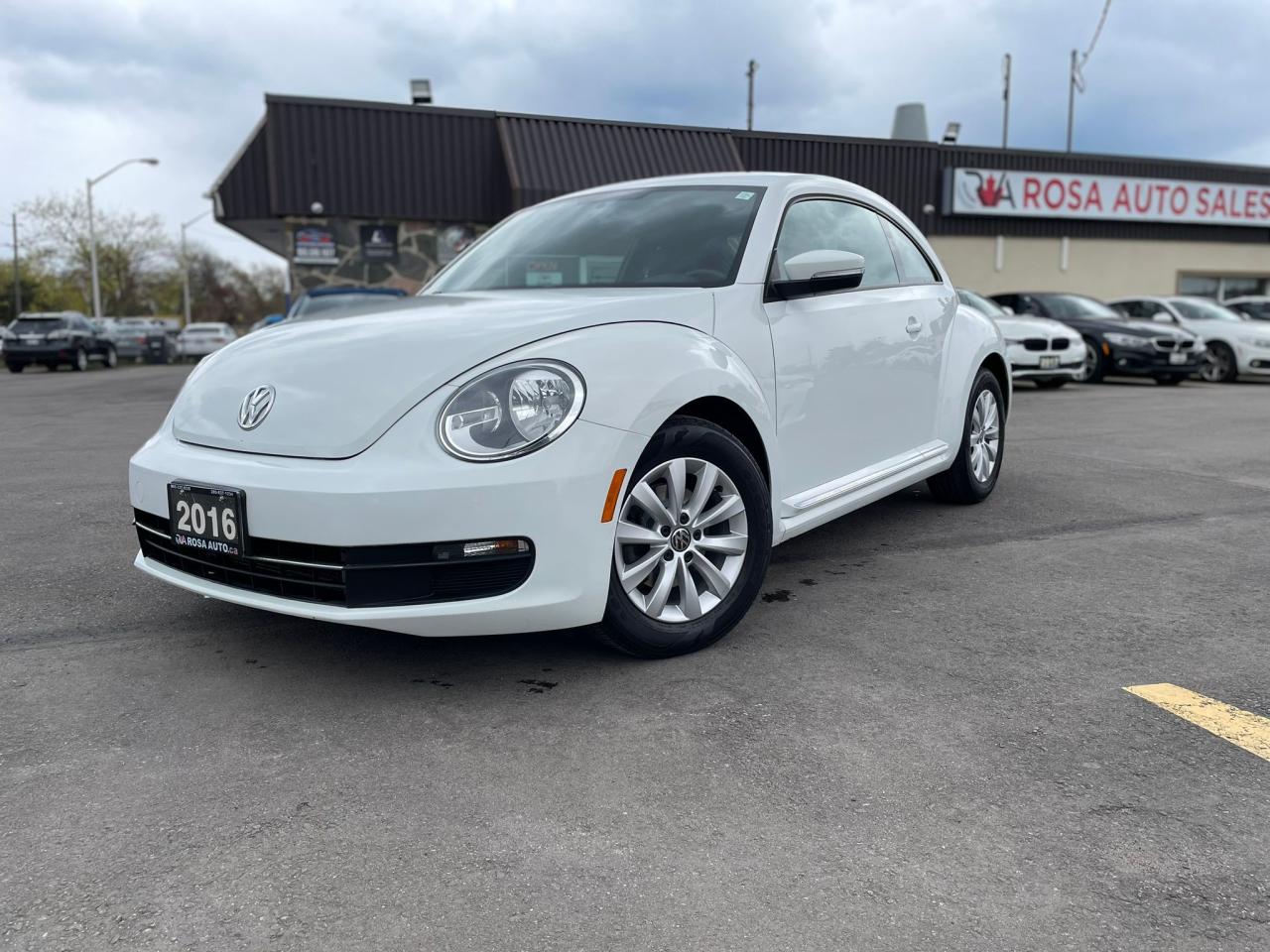 2016 Volkswagen Beetle Comfortline AUTO BLUETOOTH CAMERA NEW F BRAKES - Photo #1