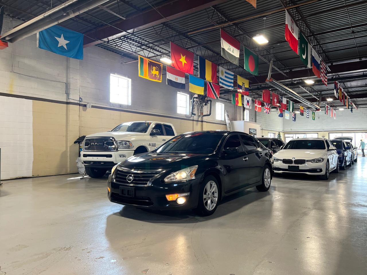 2015 Nissan Altima 4DR - SDN-  I4 CVT -  2.5 SV - ALLOY WHEELS
