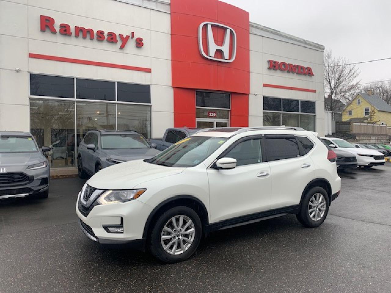 2020 Nissan Rogue SL Photo12
